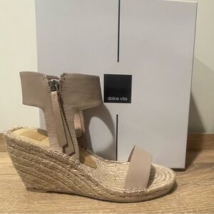 Brand New Dolce Vita Gisele Almond Leather 7.5